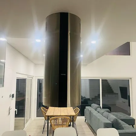 Ferienhaus T3 Piscina Livingroom Charneca Da Caparica *